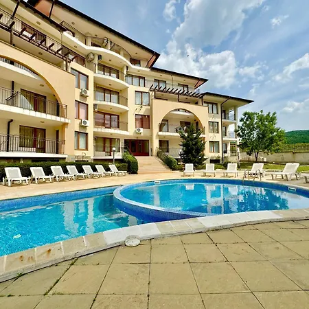 アルカイト コンプレックス アパートホテル